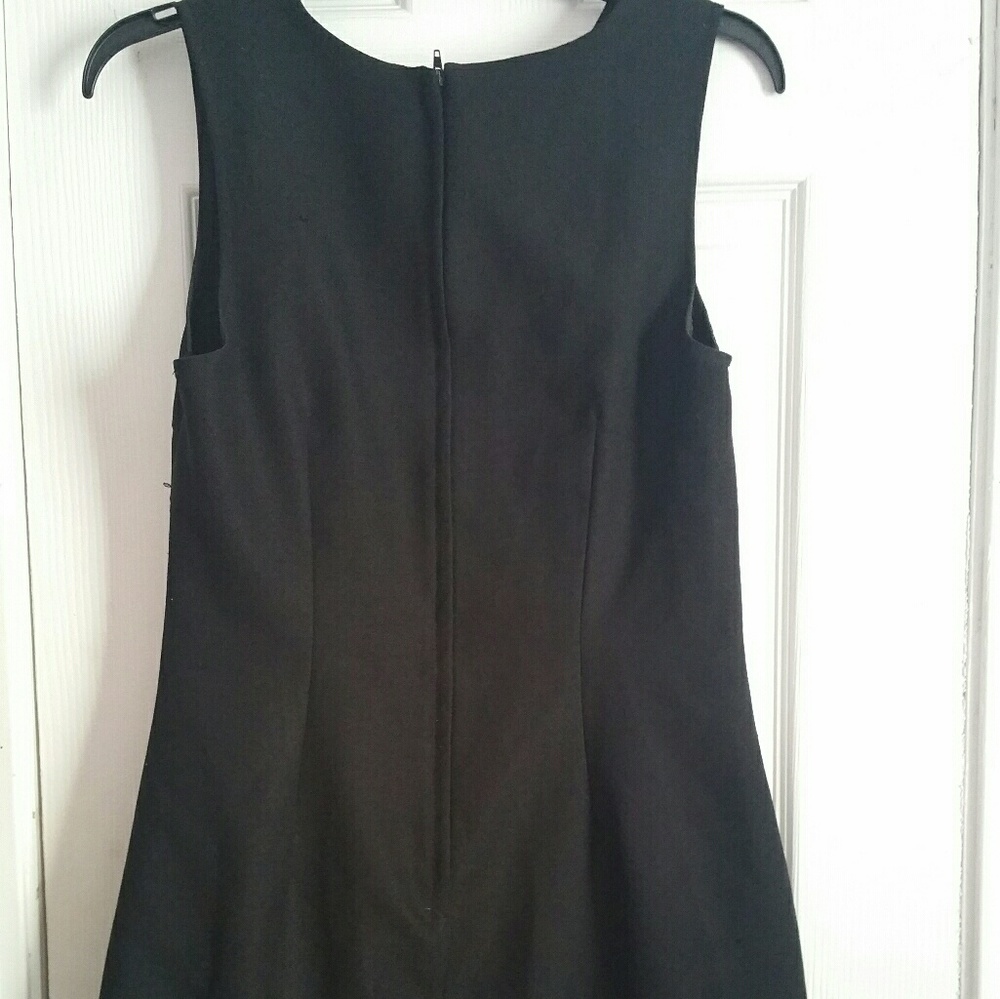 Shell dress - Picture 3 of 3